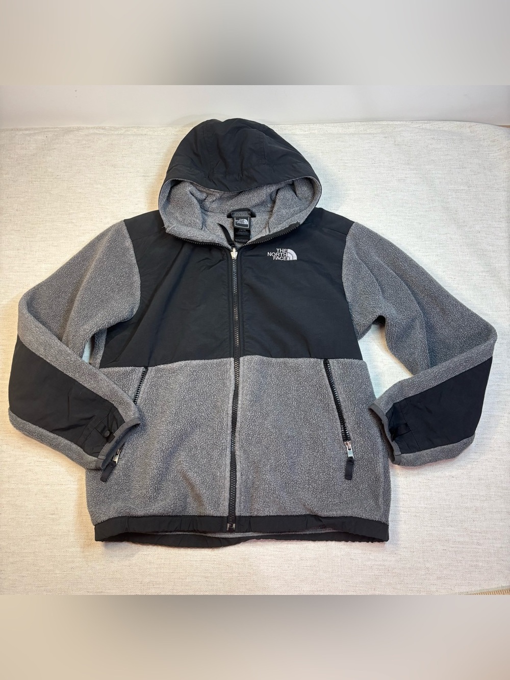 The North Face boy size L (14-16) Hooded Fleece Jacket - Black & Gray full zip